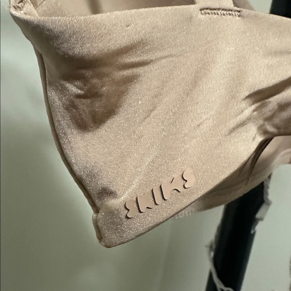 Skims Witless Form‎ T-Shirt Bra - Picture 5 of 7